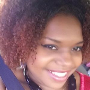 Meet your Posher, Neeci